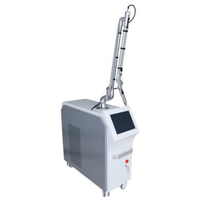 آلة الليزر لإزالة الوشم المبدلة Q 2000W مع ذراع مفصلة مشتركة