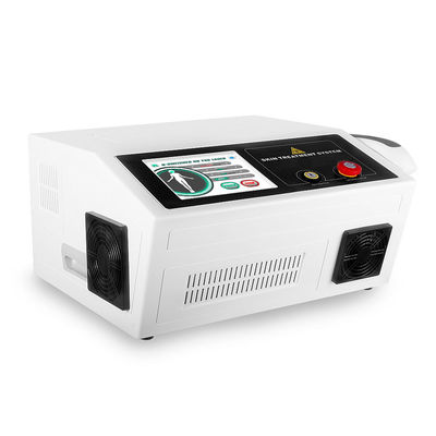آلة ليزر إزالة الوشم 500W Q / Nd Yag Laser مع تبريد الماء التلقائي 8ns
